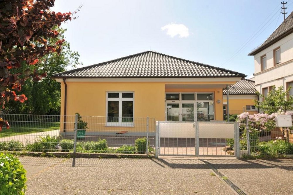 St. Maximilian - Maxdorf | Pfarrei Maxdorf